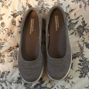 Sketchers gray ballet flats Goga max insoles